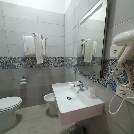 Πανσιόν Nazionale Dream 2 4*